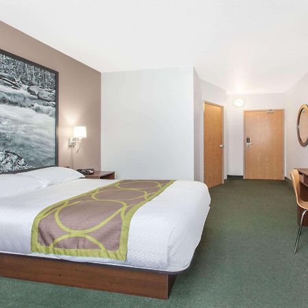 Super 8 By Wyndham Kenora Ξενοδοχείο Εξωτερικό φωτογραφία