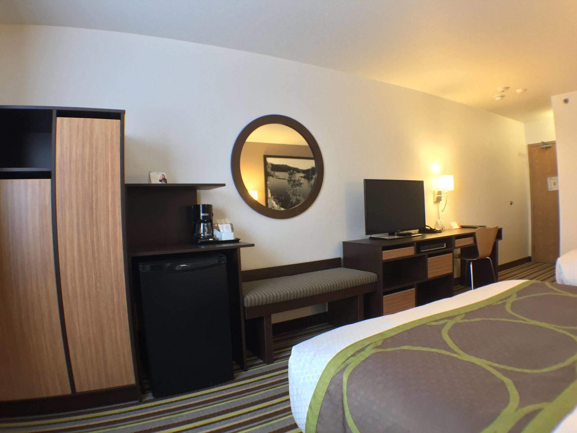 Super 8 By Wyndham Kenora Ξενοδοχείο Εξωτερικό φωτογραφία