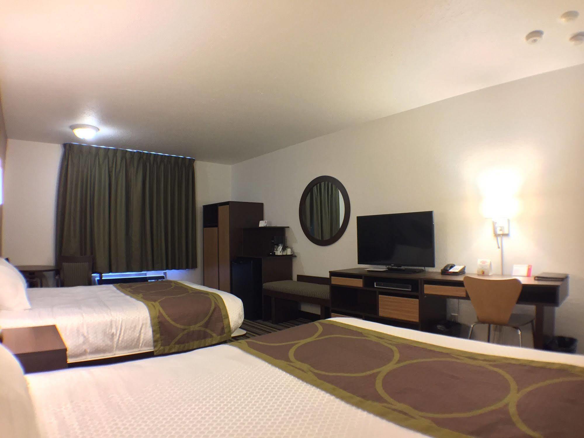 Super 8 By Wyndham Kenora Ξενοδοχείο Εξωτερικό φωτογραφία