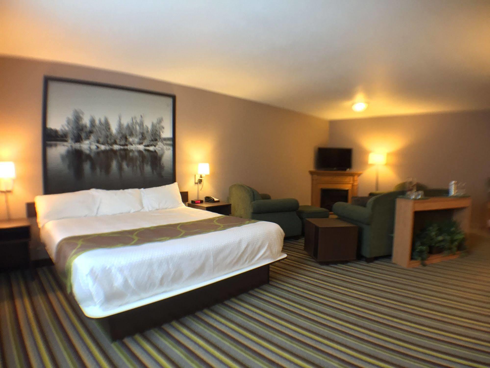 Super 8 By Wyndham Kenora Ξενοδοχείο Εξωτερικό φωτογραφία